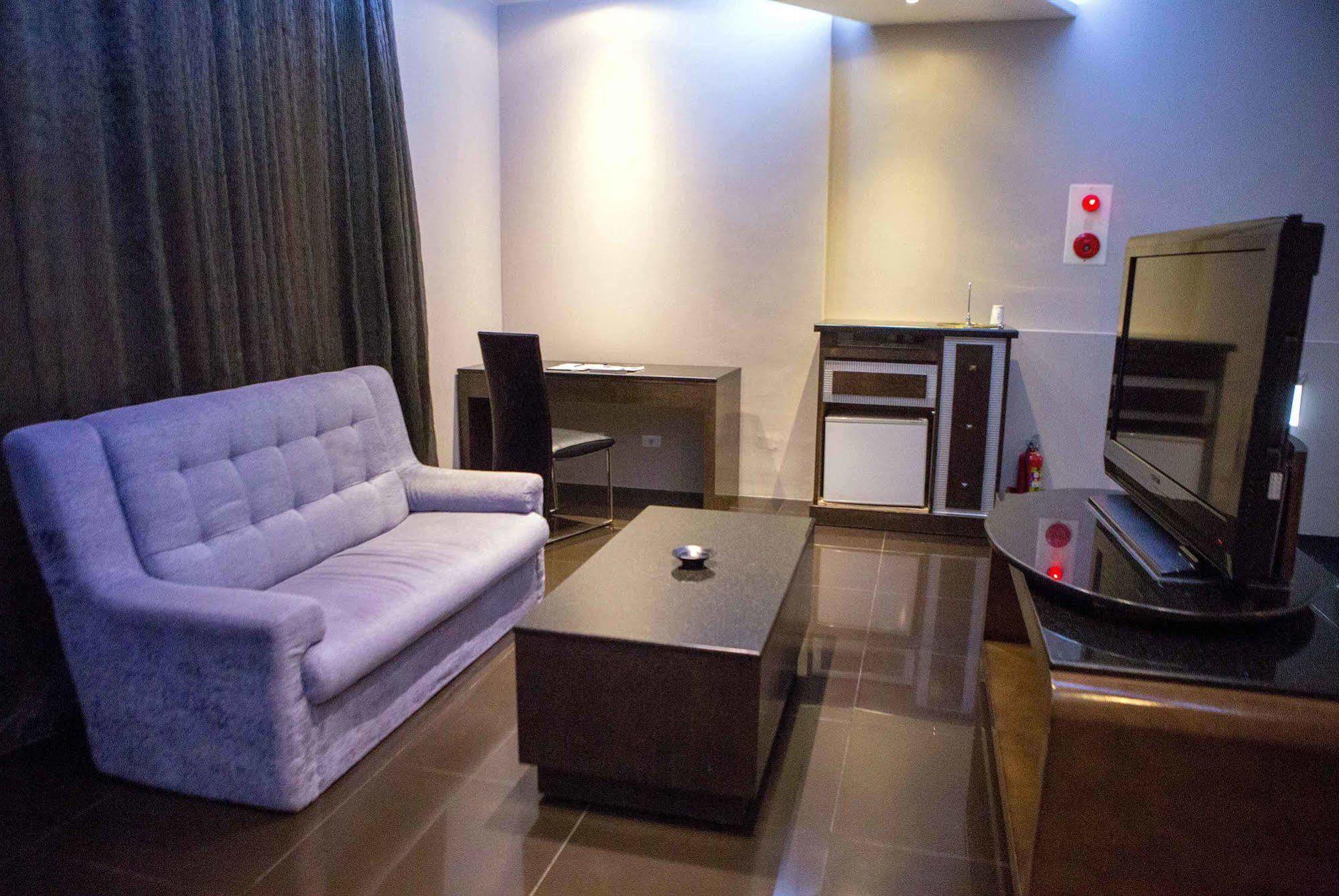 All-Ur Boutique Motel-Jhu Shan Branch Zhushan Extérieur photo