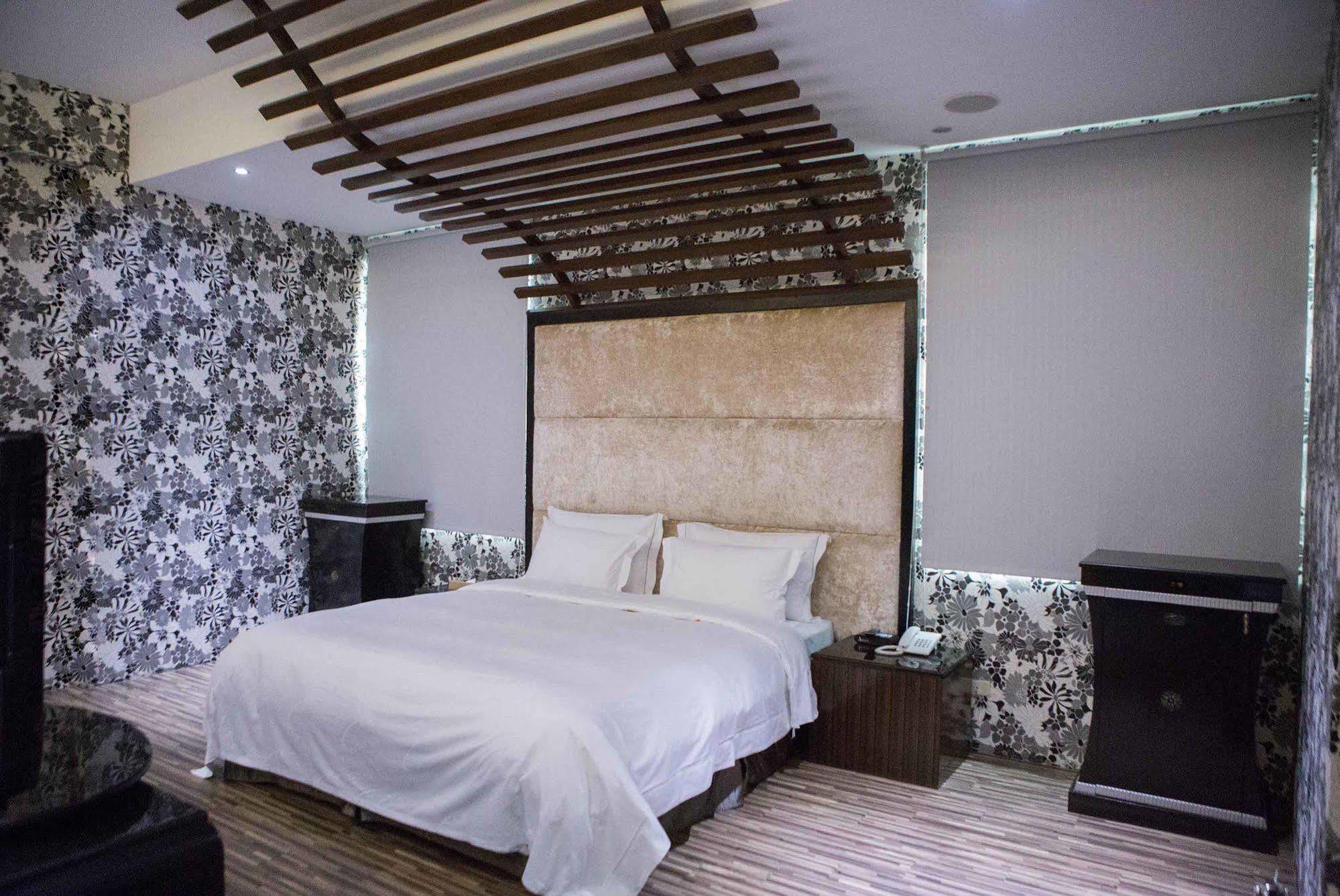 All-Ur Boutique Motel-Jhu Shan Branch Zhushan Extérieur photo