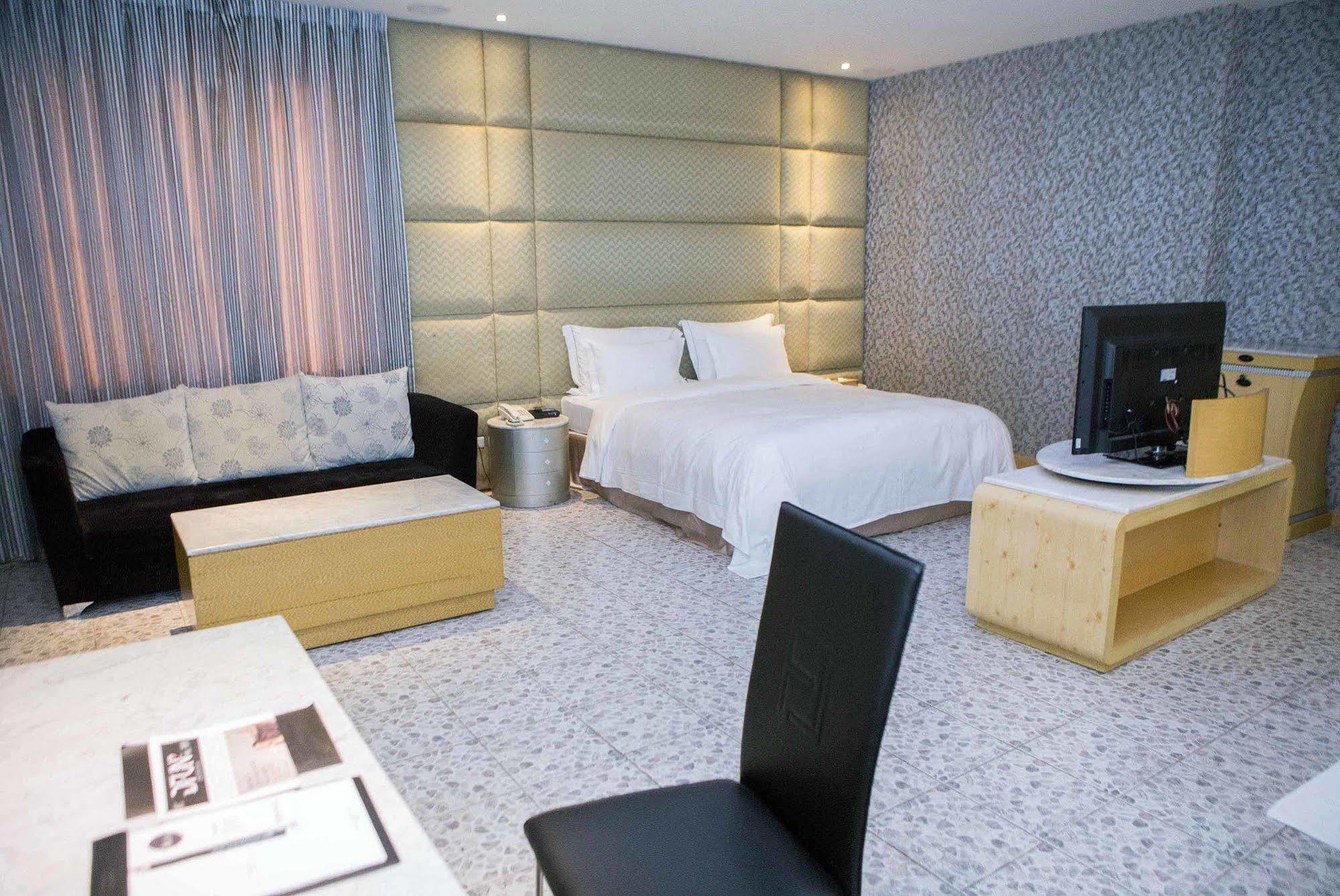 All-Ur Boutique Motel-Jhu Shan Branch Zhushan Extérieur photo